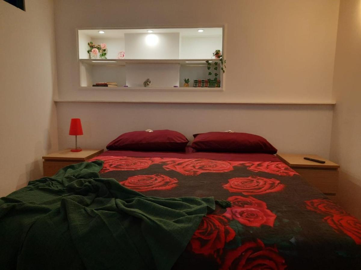 La Casa Del Largo Del Rosso Apartman Pozzuoli Kültér fotó
